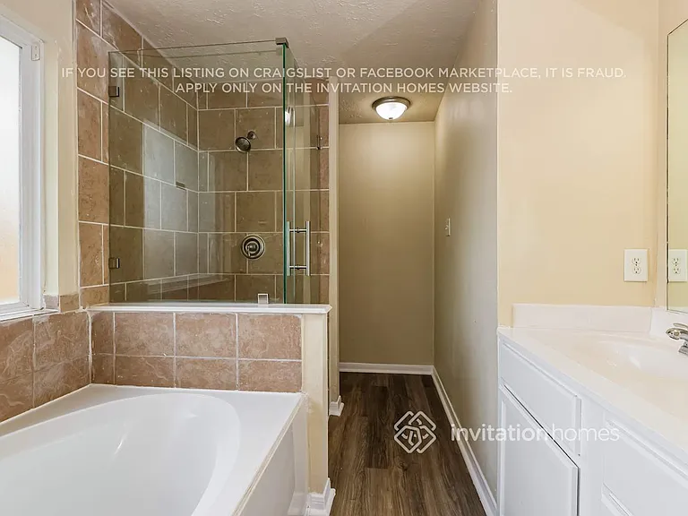 914 Doubletree Glen Dr — Photo 11