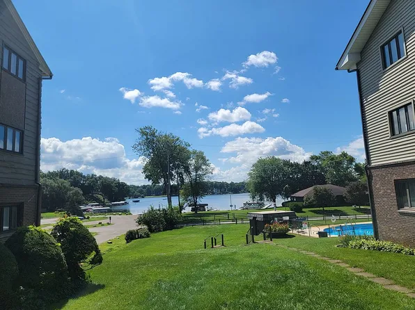 225 Columbia Ave W APT 2, Battle Creek, MI 49015