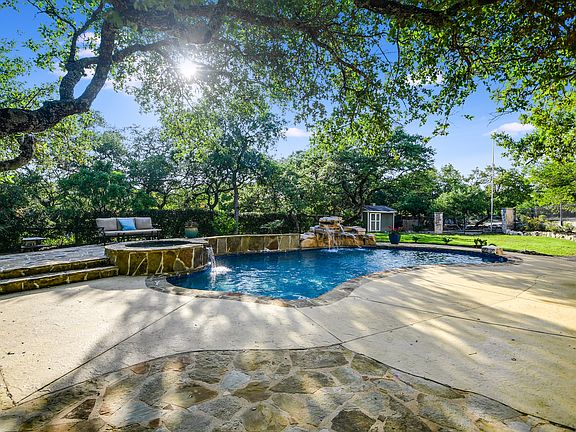 5th image of 22530 Lynridge Dr