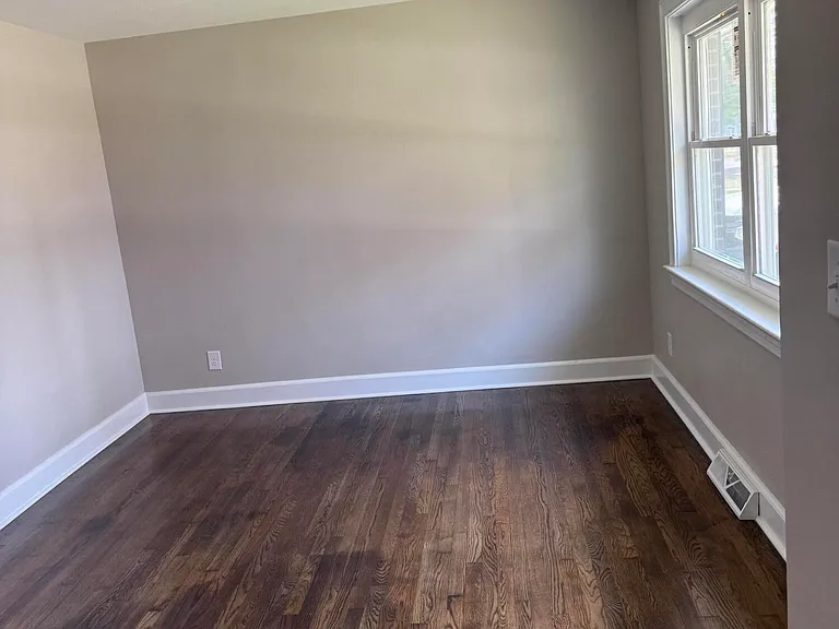 511 Dale St SW — Photo 6