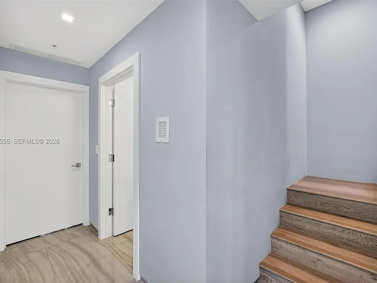 700 NE 14th Ave #311 — Photo 31