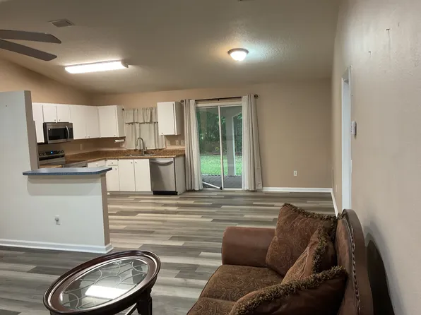 13 Russo Dr, Palm Coast, FL 32164