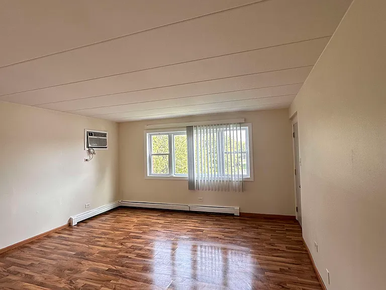 14026 Kilpatrick Ave #2N — Photo 9