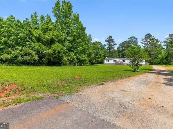 726 Nixon Rd, Senoia, GA 30276