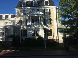38 Bellevue Ave #1, Newport, RI 02840