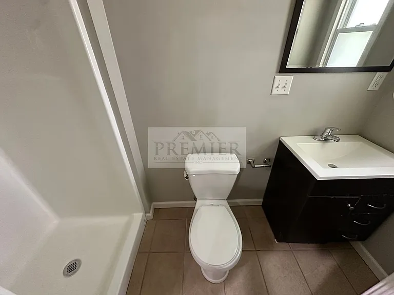 4621 Terrace St — Photo 5