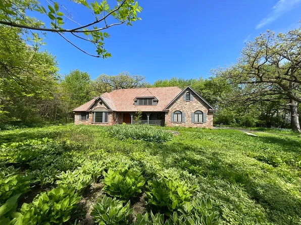 37100 N Thoroughbred Dr, Wadsworth, IL 60083