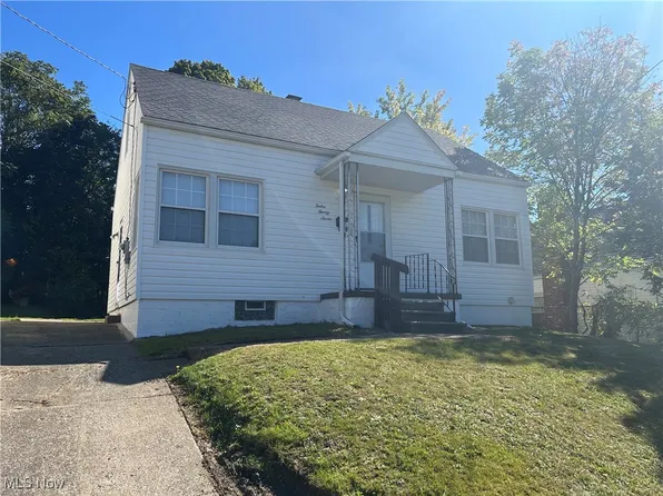 1227 Crestview Ave, Akron, OH 44320