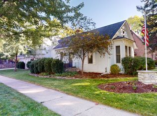 826 Rogers St, Downers Grove, IL 60515