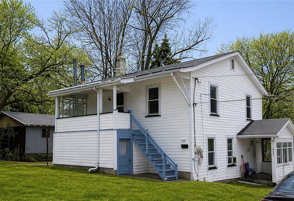 1st image of 3319 8th Ave