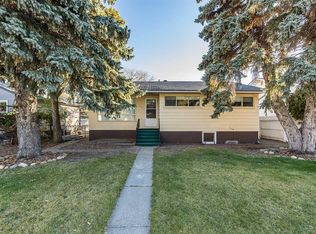 241 N 11th St SW, Medicine Hat, AB T1A4S5