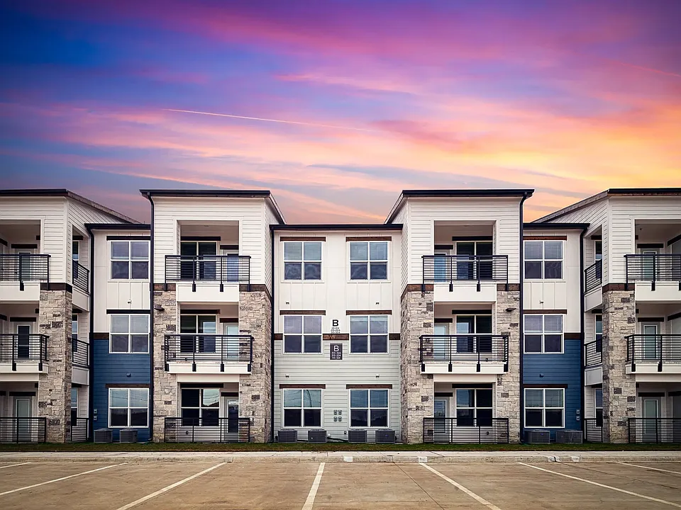 Welcome to Southgate Apartments, where modern living meets breathtaking views. Enjoy spacious layouts, contemporary design, and a vibrant community atmosphere. Your ideal home awaitsschedule a tour today and see for yourself!