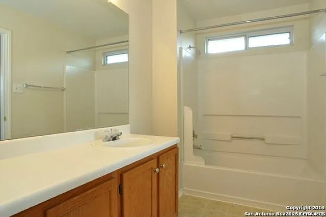 10526 Marigold Bay — Photo 8