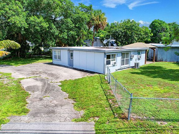 4th image of 1642 Magnolia Lane
