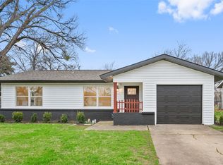 103 SW Taylor St, Burleson, TX 76028