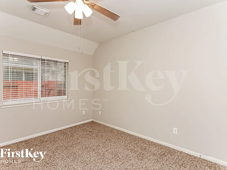 11026 Seminole Spring Ln — Photo 10