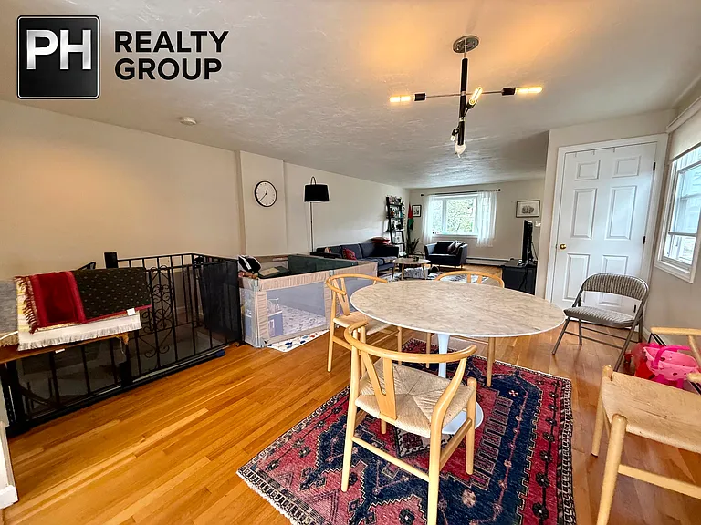 43 Edenfield Ave — Photo 8