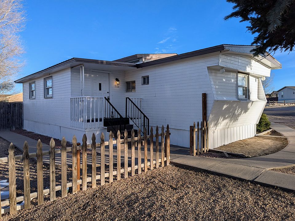 Nice concrete sidewalks and small covered front porch.