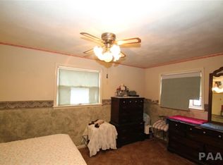 1236 N Rim Rd, East Peoria, IL 61611