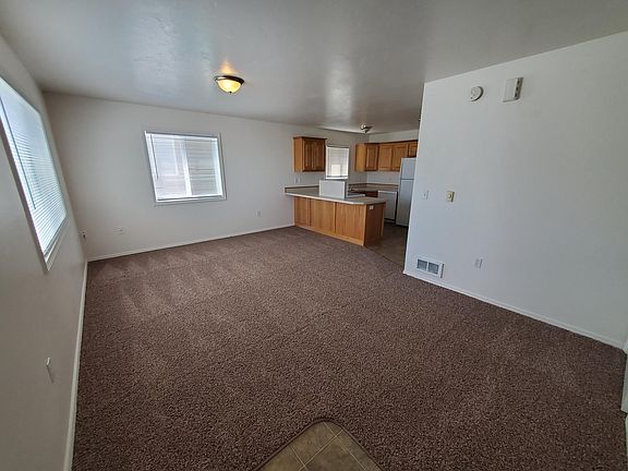 2nd image of 270 W Anderson St APT 2