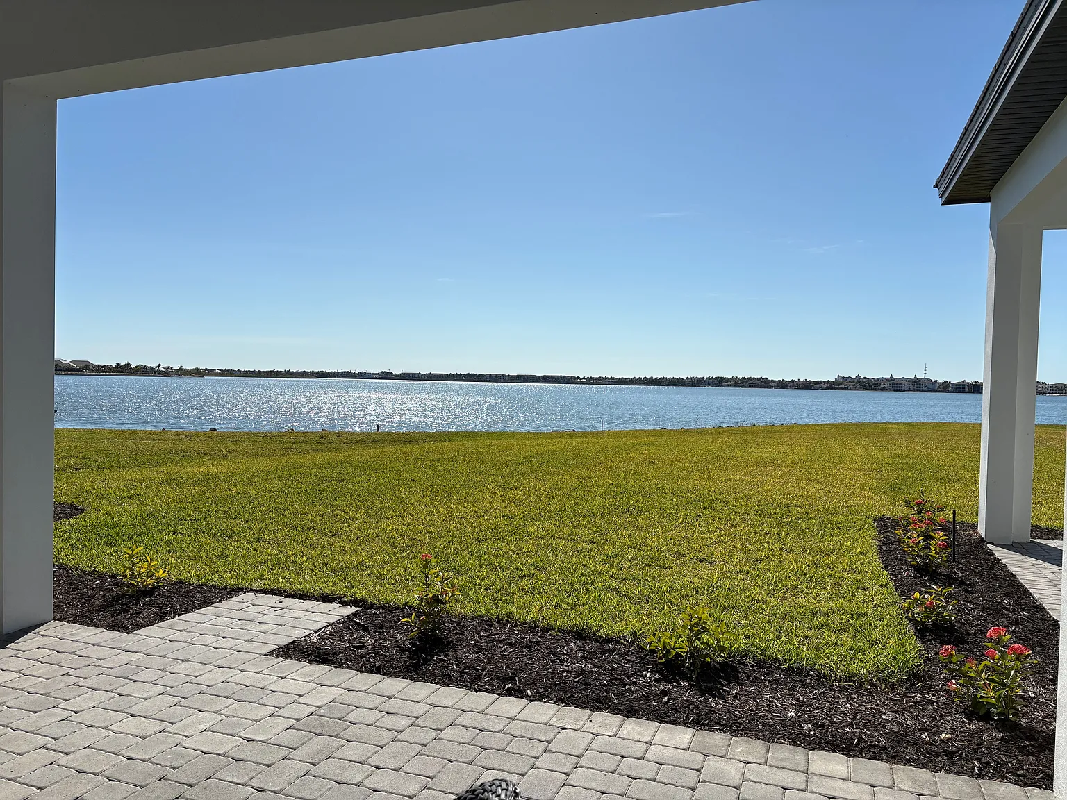 3 bed, 3.5 bath, 3664 sqft, $12,000 — Photo 2