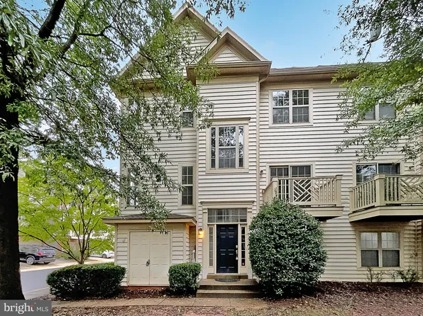 46381 Monocacy Sq, Sterling, VA 20165