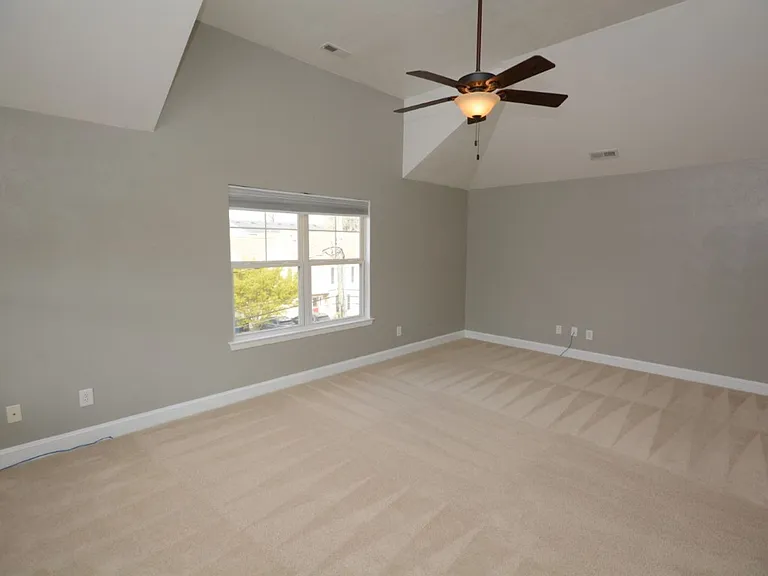 2216 E Berrie Cir — Photo 19