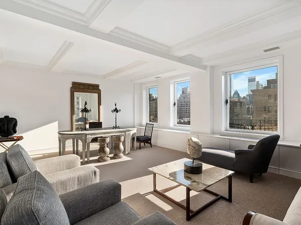 15 E 69th St #10D, New York, NY 10021