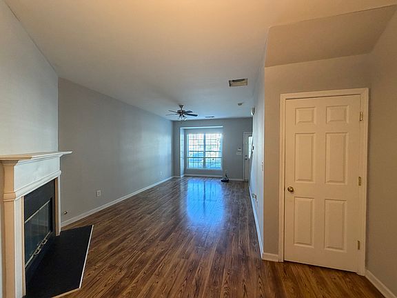 5th image of 3284 Hidden Cove Cir