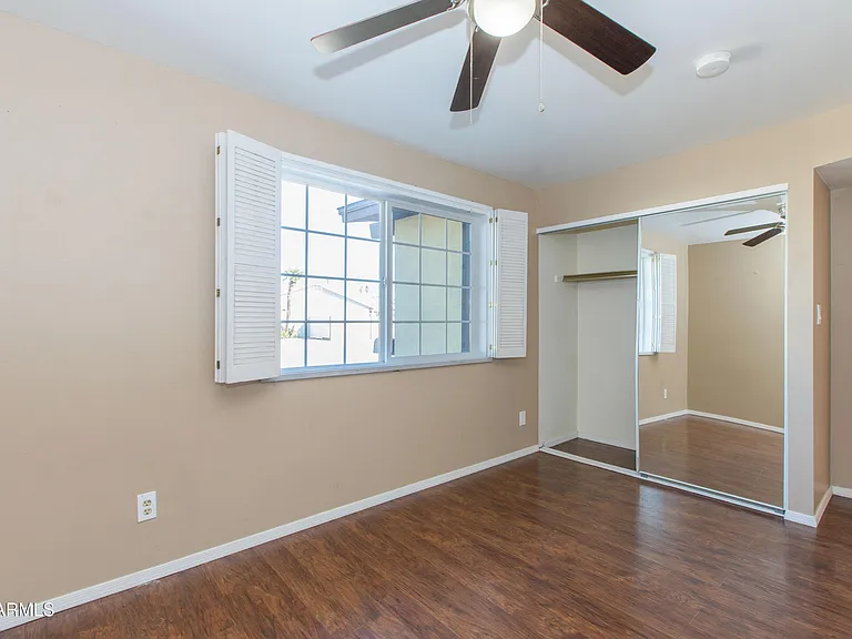 1813 E Ellis Dr — Photo 37