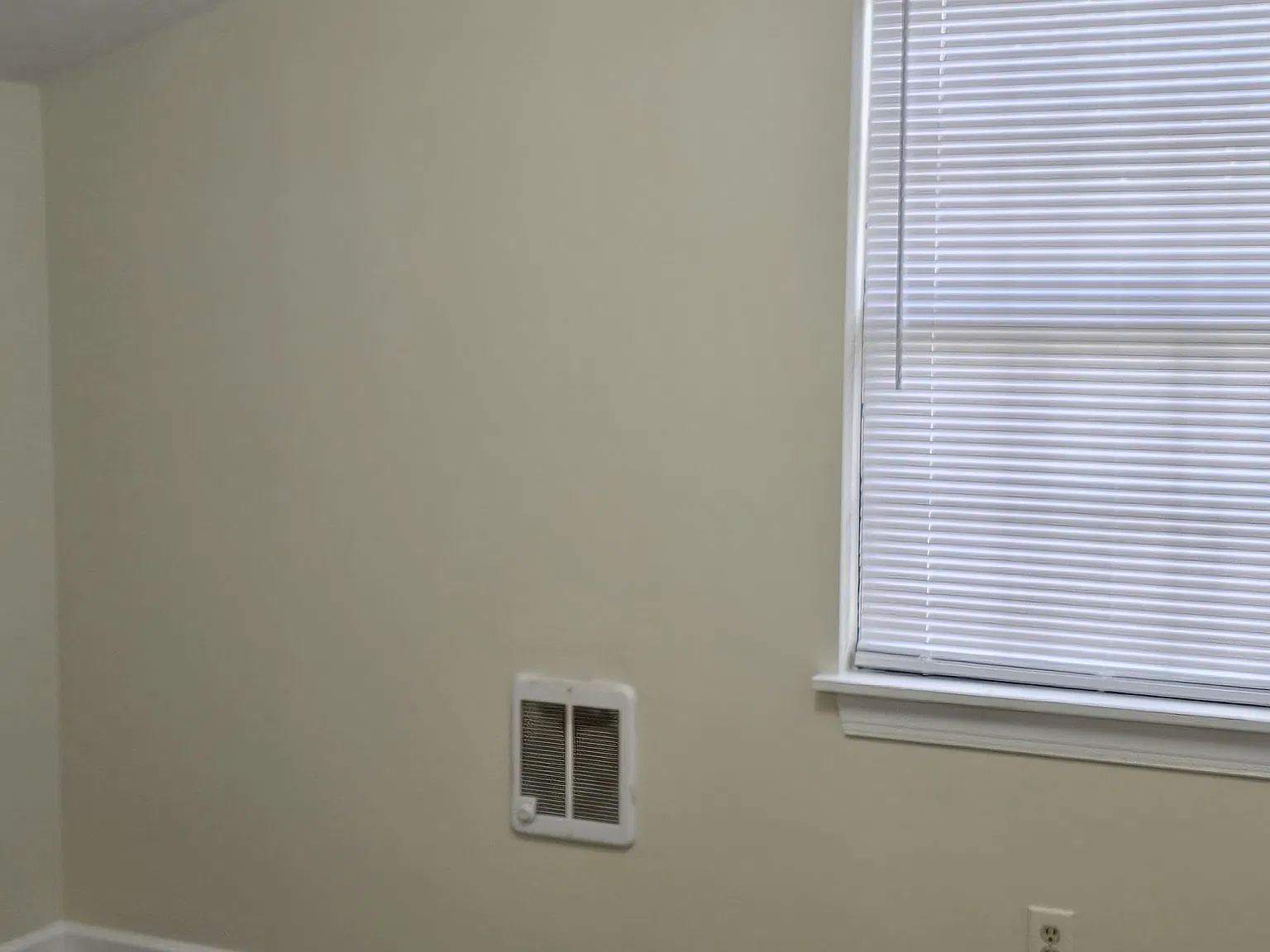 1 bed, 1000 sqft, $900 — Photo 3