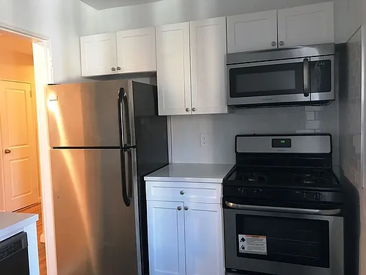 Rented by Prime Realty | media 14