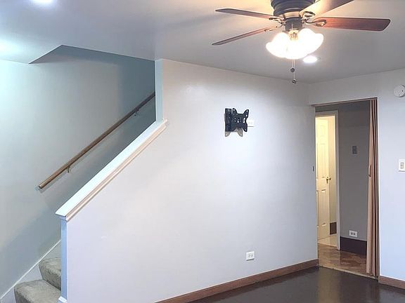 3rd image of 1S220 Ardmore Ave