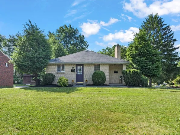 5041 Azalea Dr, Pittsburgh, PA 15236