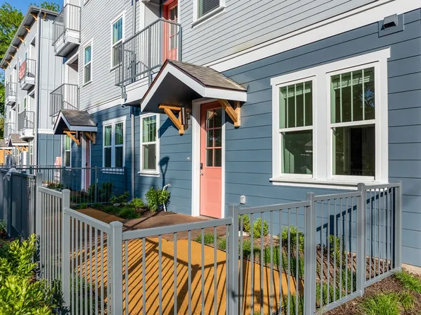 Correo Place, 2220 Mail Ave #401, Dallas, TX 75235