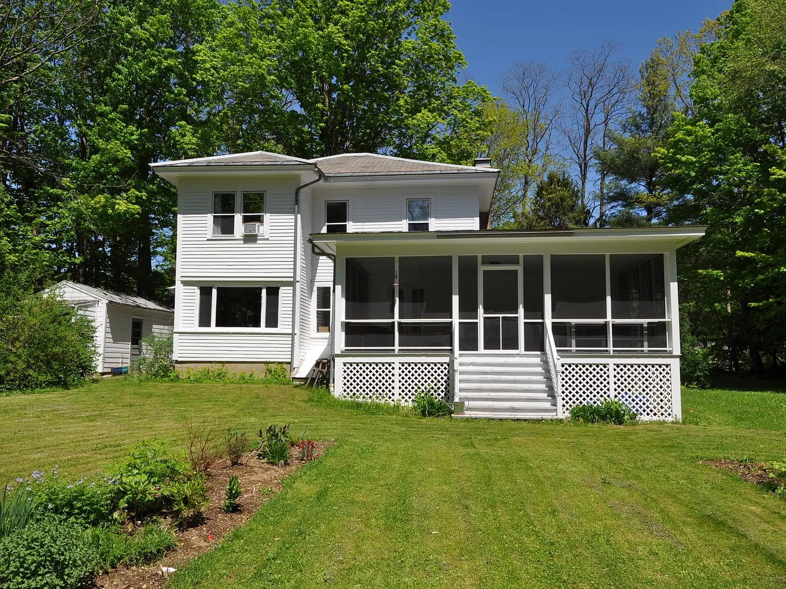 3 bed, 3.0 bath, 1980 sqft, $7,500 — Photo 4