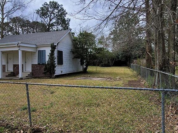 2nd image of 109 N Meyers Dr