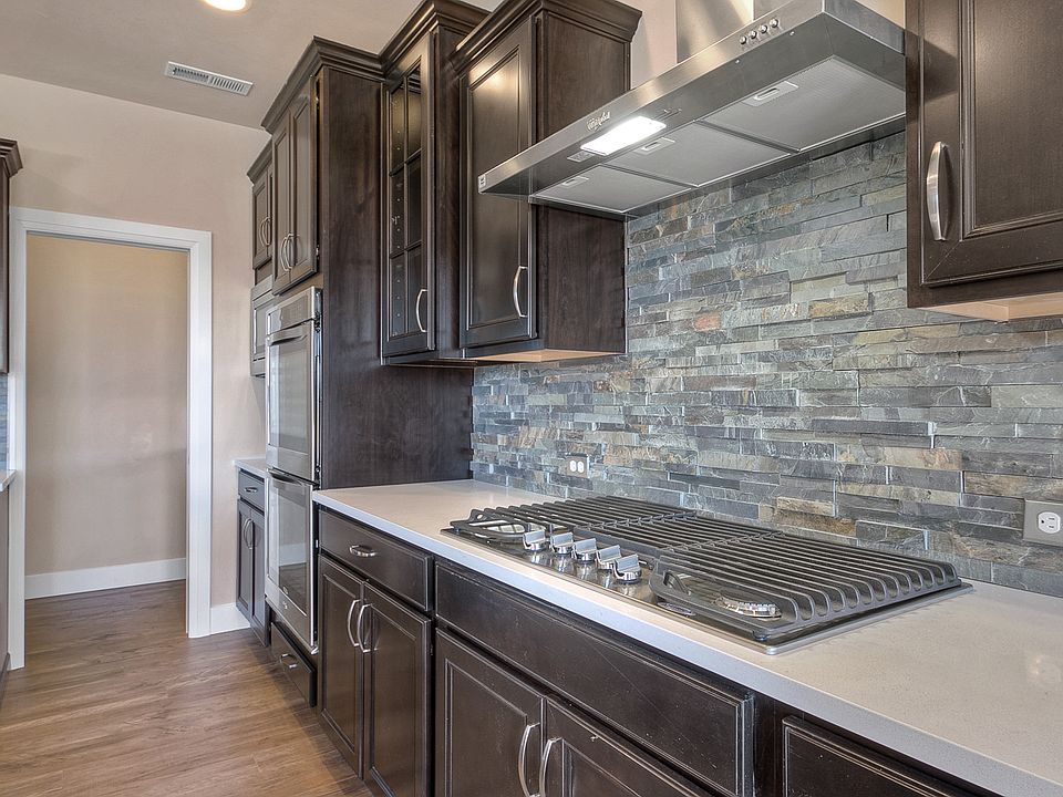 1st image of 4029 Highlands Blvd