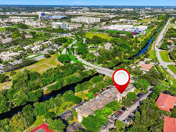 2nd image of 490 NW 20th Street #316