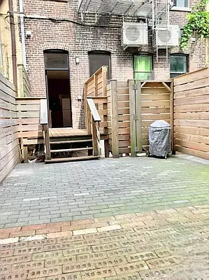 Rented by The Agency | media 12