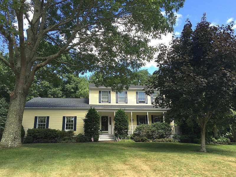 1st image of 51 Pamela Ct N