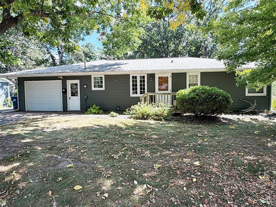 1st image of 1105 Bayview Avenue