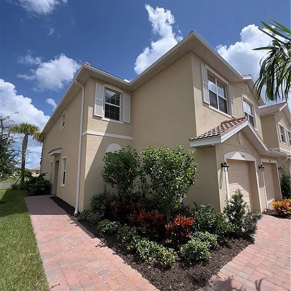 2806 Blossom Way — Photo 1