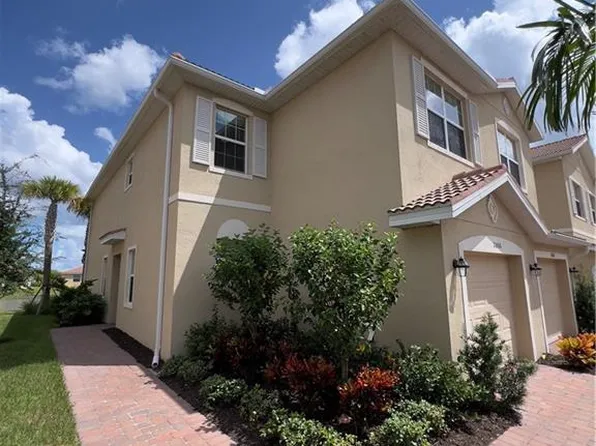 2806 Blossom Way, Naples, FL 34120