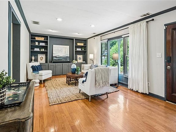 3rd image of 3077 Francine Dr