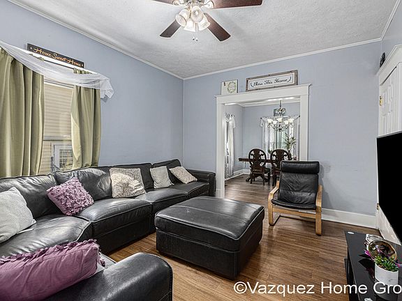 3rd image of 939 McReynolds Ave NW