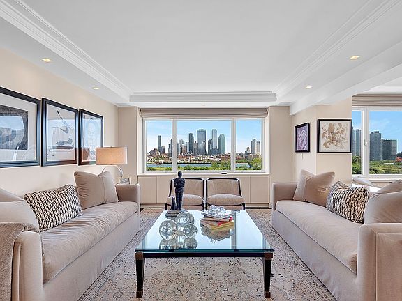 5th image of 45 Sutton Pl S APT 11F
