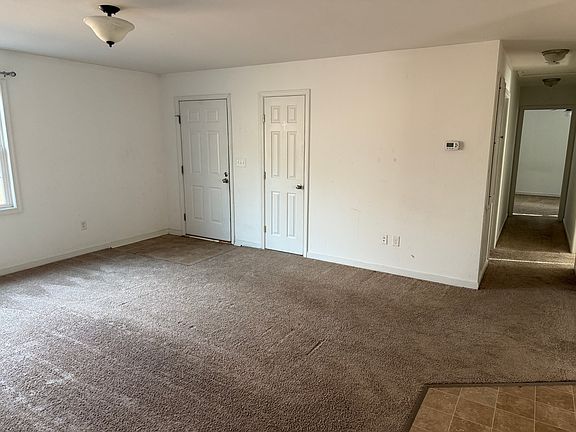 5th image of 2732 Mosby Ln #A