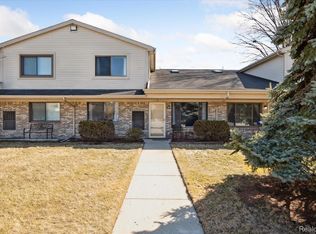 16060 Holz Dr UNIT 73, Southgate, MI 48195