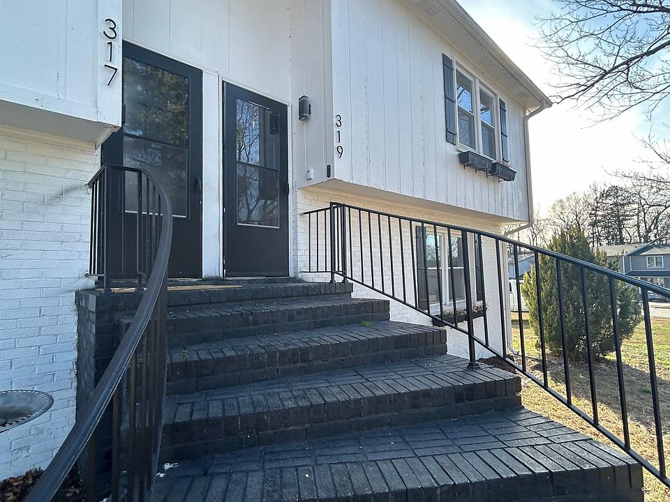 1st image of 319 Devonwood Ct #319